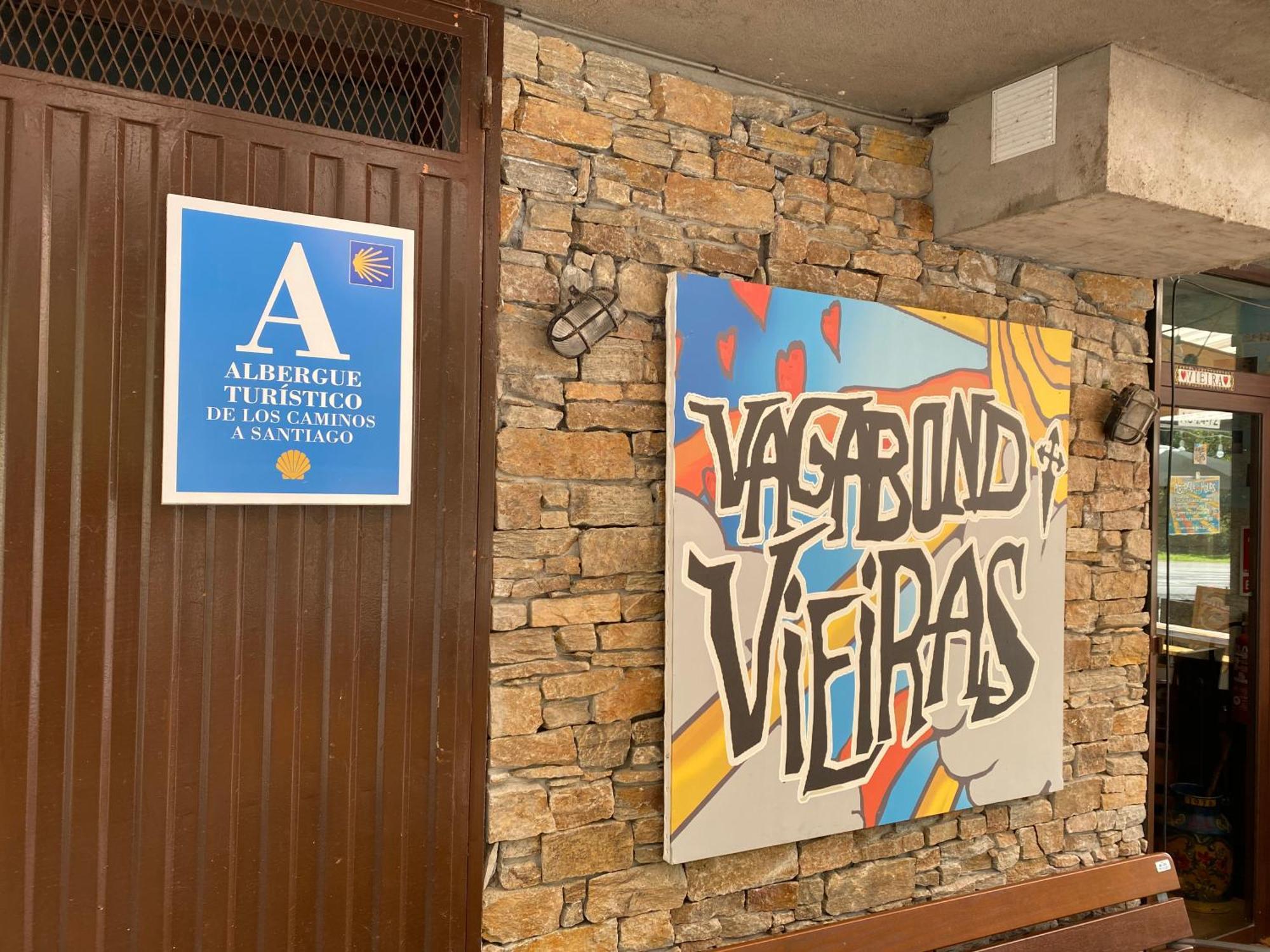 Vagabond Vieiras Beds & Dinner Albergue 拉波尔特拉德瓦尔卡 外观 照片